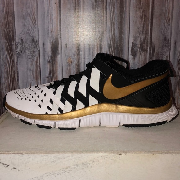 black nike trainers size 13